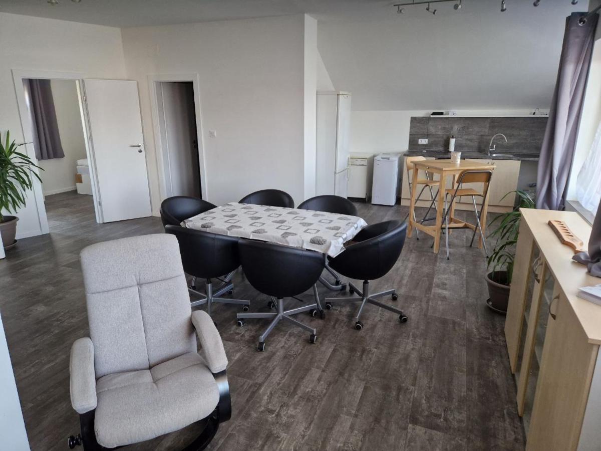 Appartement Andrea Galambok Exteriér fotografie